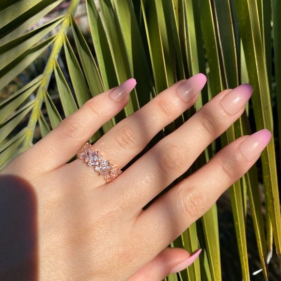 NEW 18k Rose gold plated Ring - Picture 3 of 10